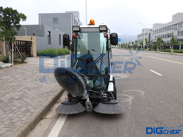 �{�ʽ�ߵؙC�ʂ����I