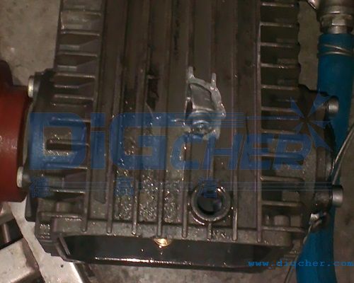 國產(chǎn)高壓清洗機(jī)高壓泵體損壞